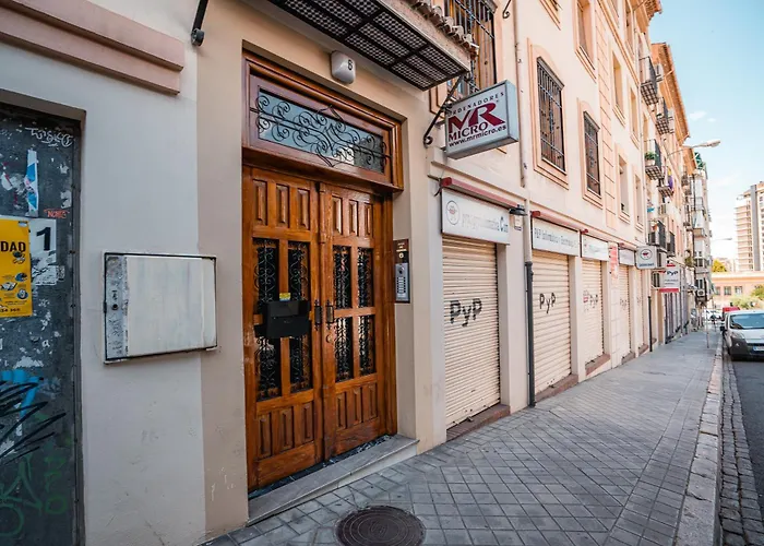 Apartamento turístico moderno con parking QH Plaza San Isidro